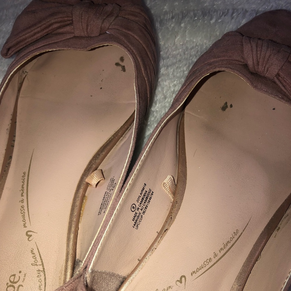 Pink Flats - Picture 2 of 3